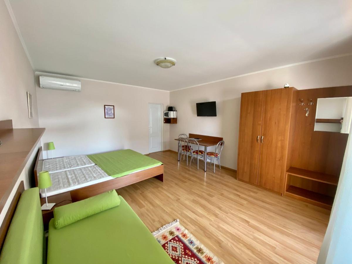 Apartmanovy Dom Flora Veľký Meder Eksteriør billede
